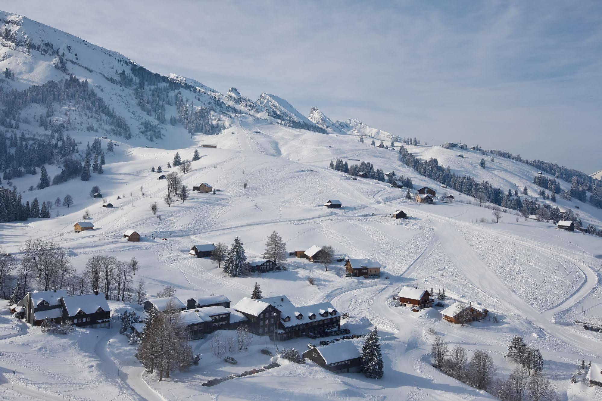 Hotel Stump's Alpenrose Wildhaus Exterior foto